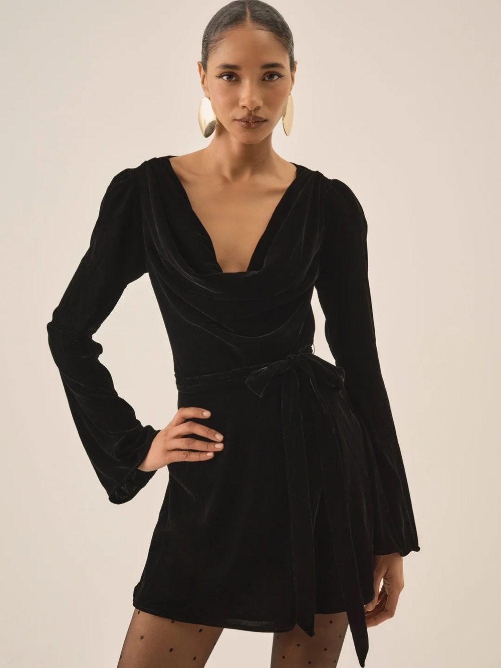 $249 For Love & Lemons “Lucinda” Velvet Cowl-Neck Mini Dress in Black Sz Small